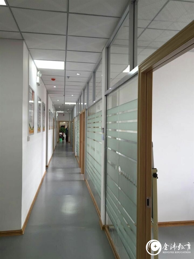 風(fēng)嶺校區(qū)環(huán)境 風(fēng)嶺校區(qū)環(huán)境